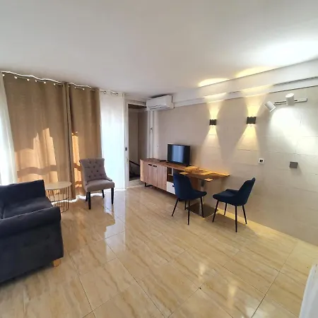 Carrer De Nord ,apartamento 4 Personas Apartamento